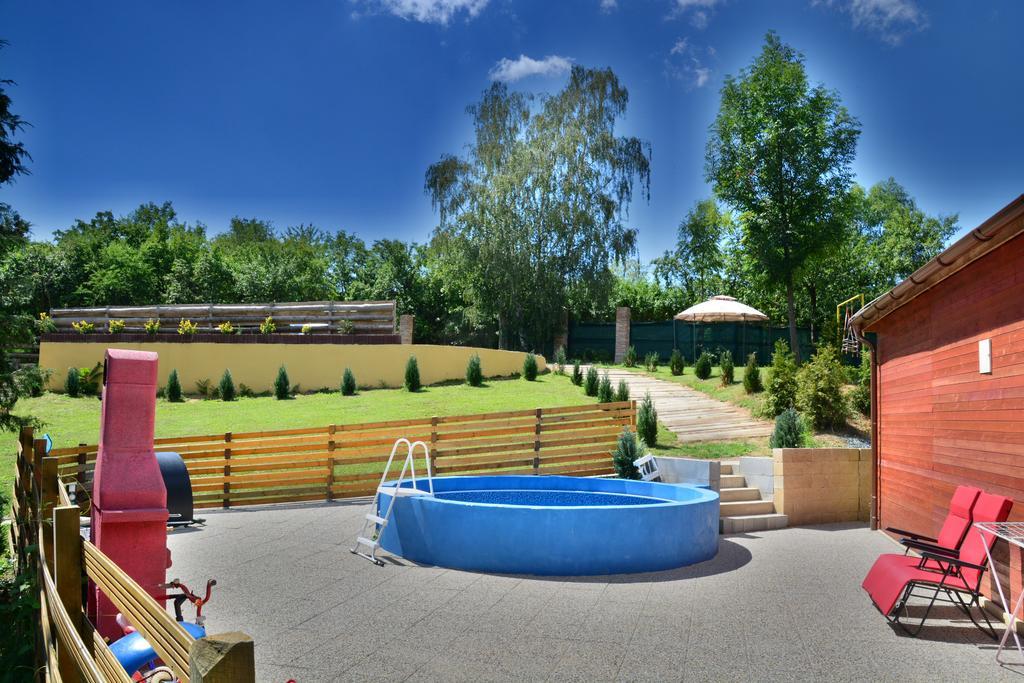 Areal Hradisek Villa Klobouky u Brna Buitenkant foto