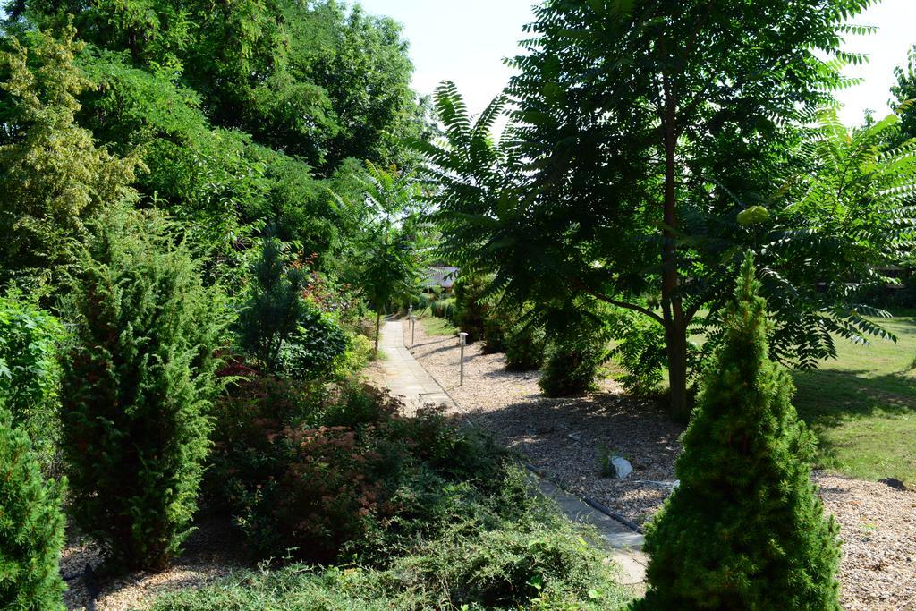 Areal Hradisek Villa Klobouky u Brna Buitenkant foto