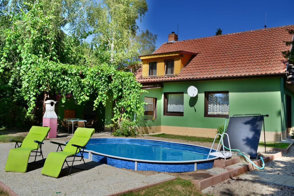 Areal Hradisek Villa Klobouky u Brna Buitenkant foto