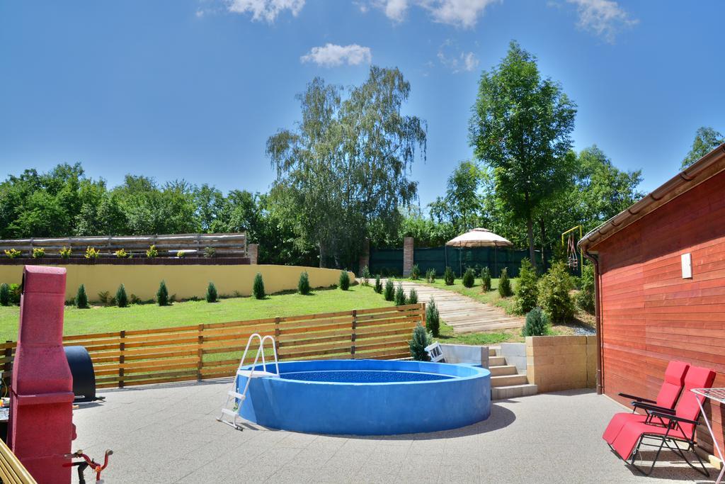 Areal Hradisek Villa Klobouky u Brna Buitenkant foto